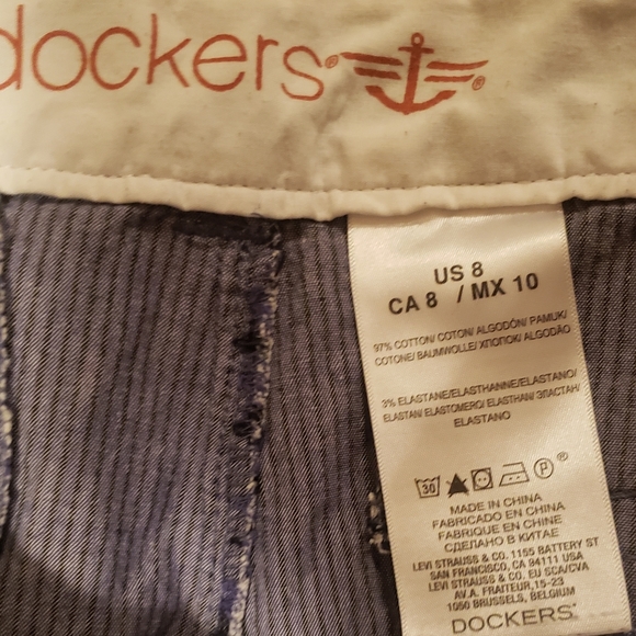 Dockers Women Size 8 Stripe Shorts - Picture 4 of 5